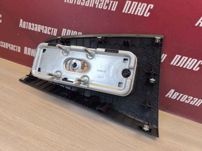 Подушка безопасности пассажира