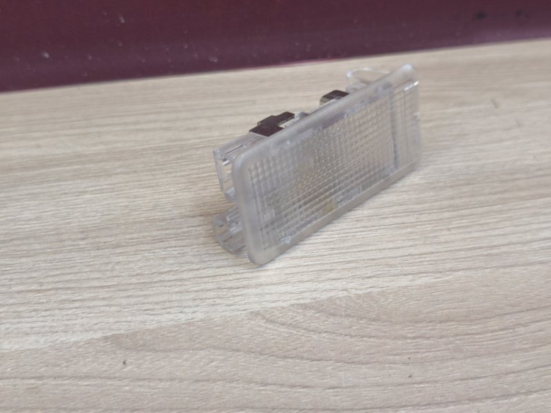 Плафон освещения багажника