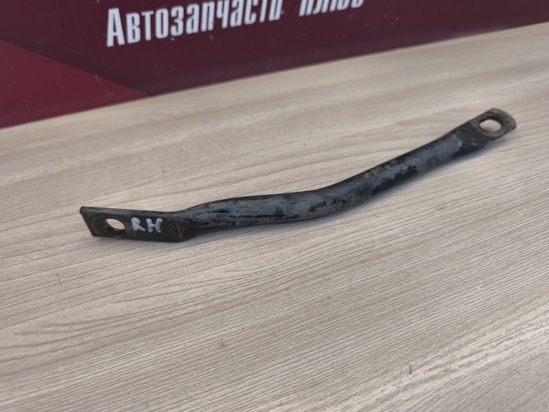 Кронштейн подрамника