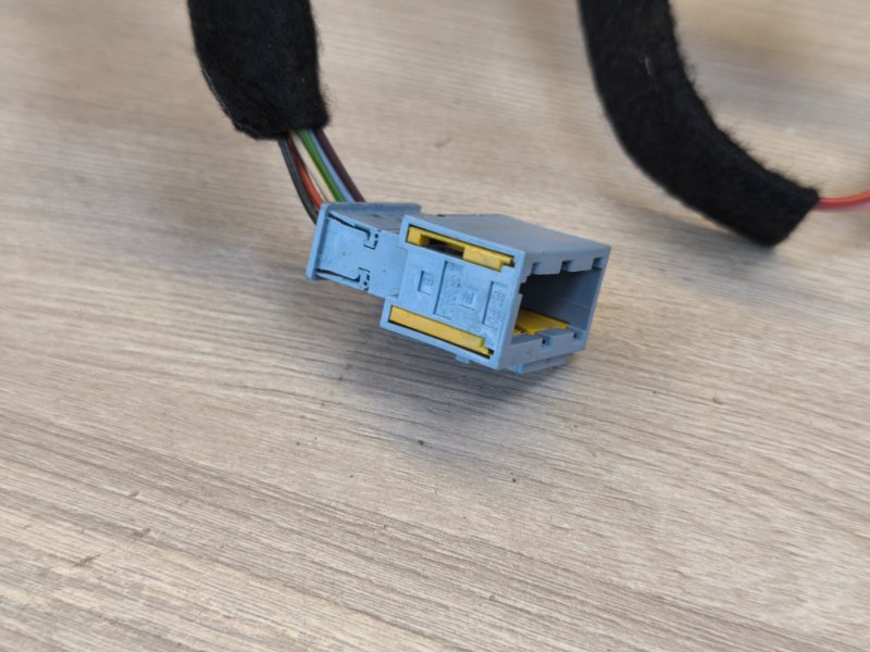 Проводка бардачка