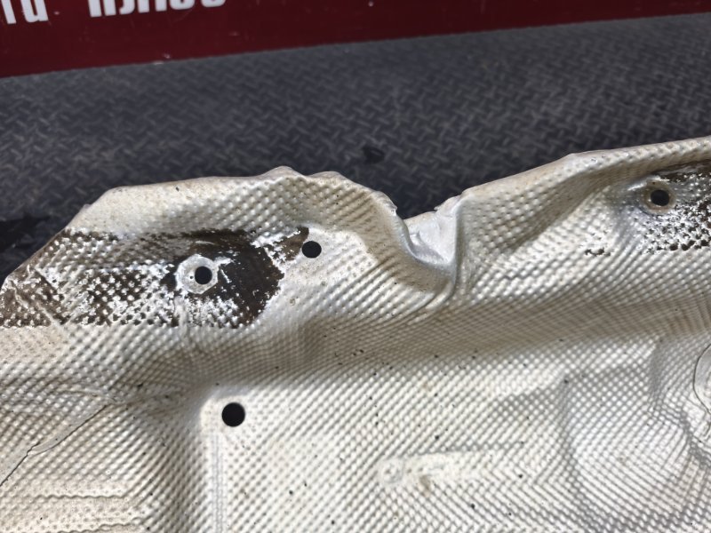 Тепловой экран глушителя