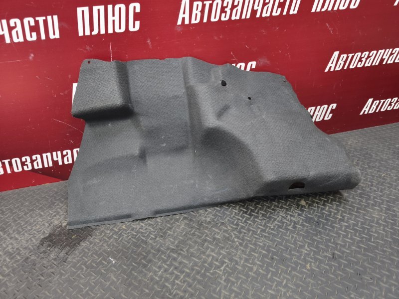 Обшивка багажника