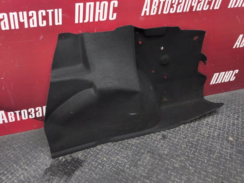 Обшивка багажника