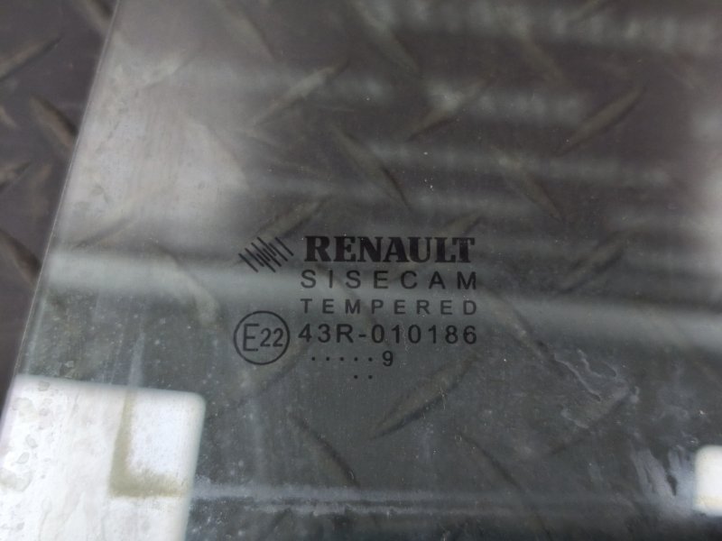 Стекло двери