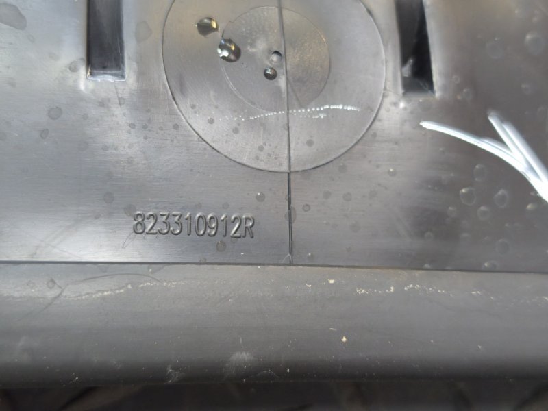 Уплотнитель стекла      двери