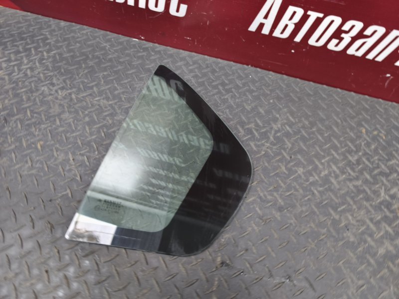 Форточка двери