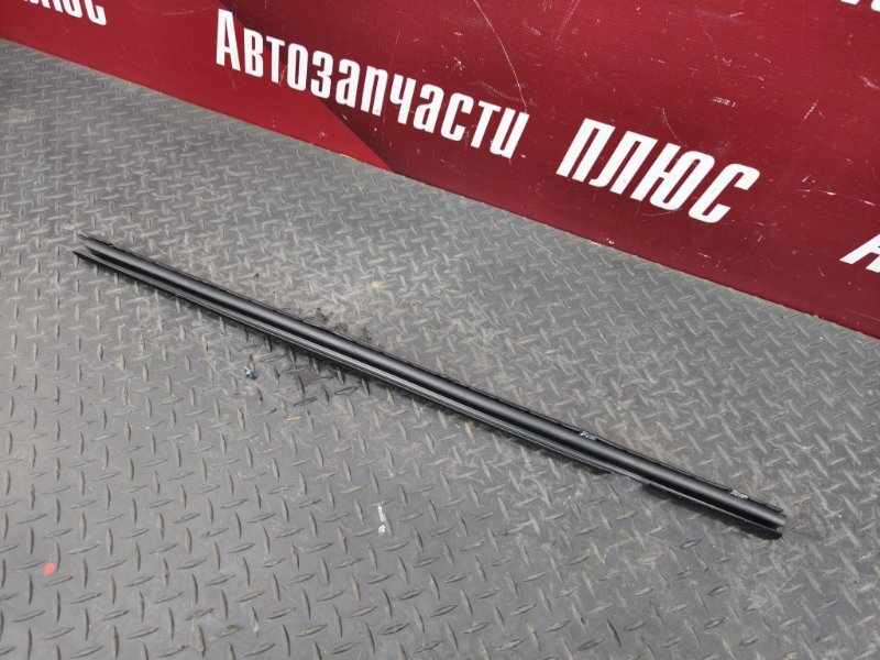 Уплотнитель стекла двери внутренний