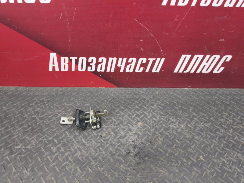 Ограничитель двери