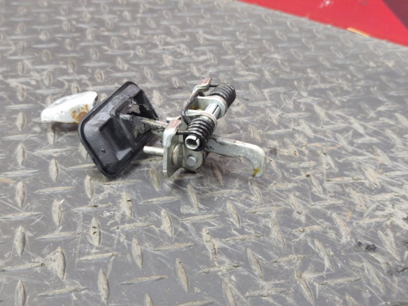 Ограничитель двери