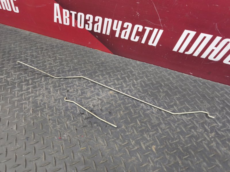 Тяга замка двери