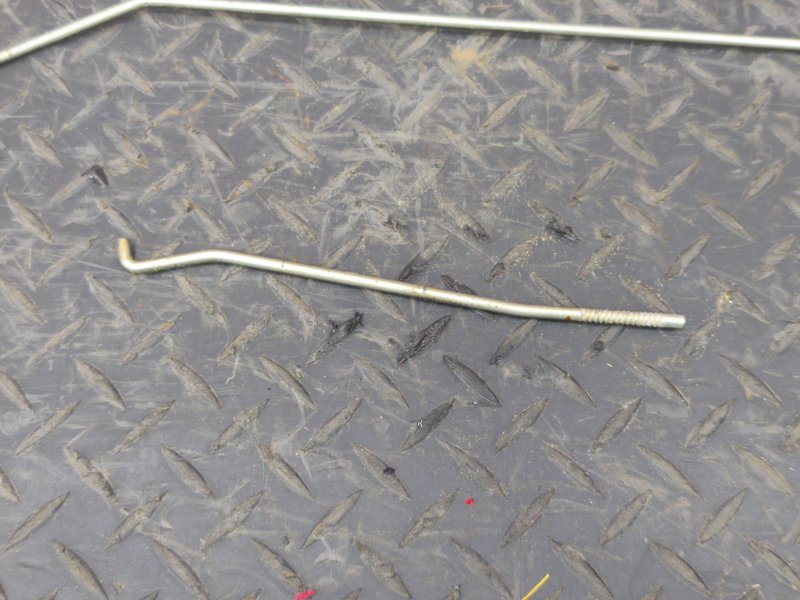 Тяга замка двери