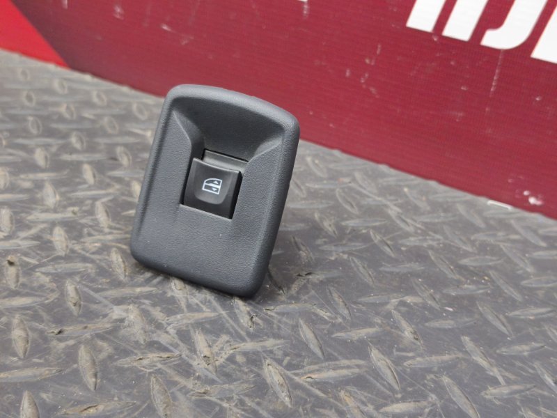 Кнопка стеклоподъемника