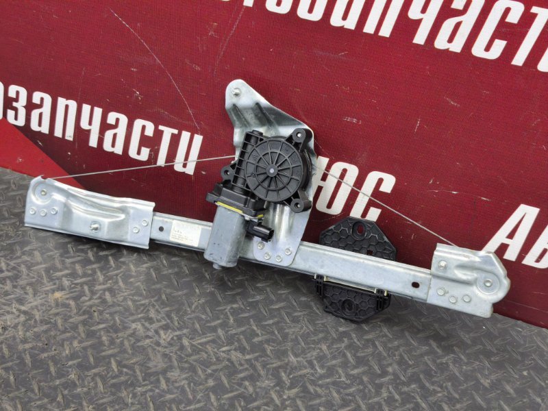 Стеклоподъемник    двери