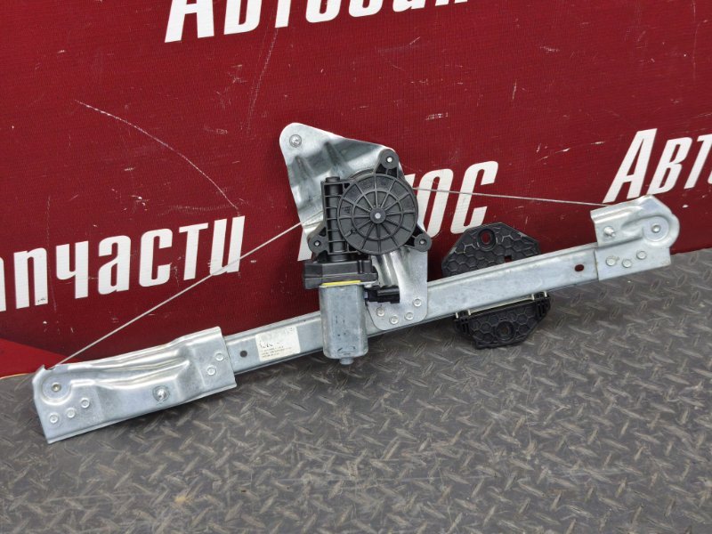 Стеклоподъемник    двери