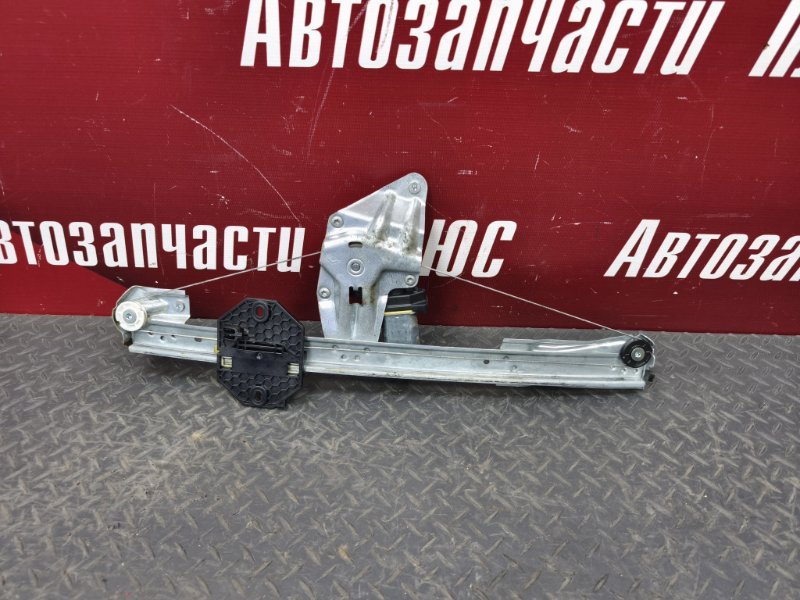 Стеклоподъемник    двери