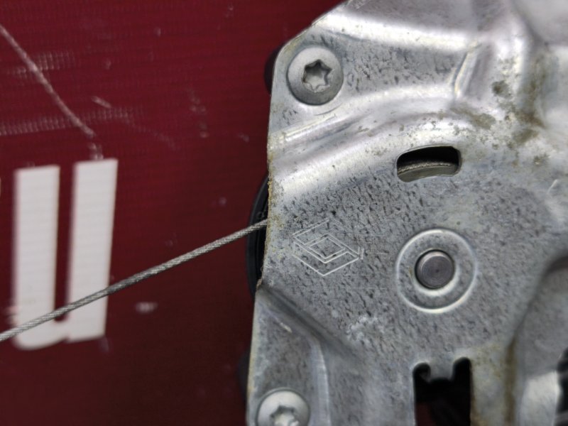 Стеклоподъемник    двери