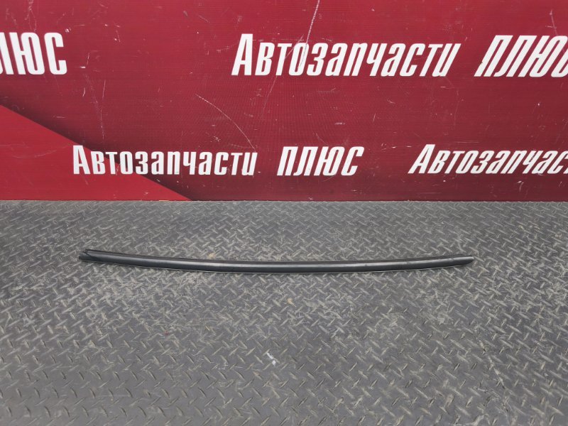 Уплотнитель стекла двери внешний