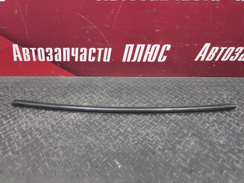 Уплотнитель стекла двери внешний