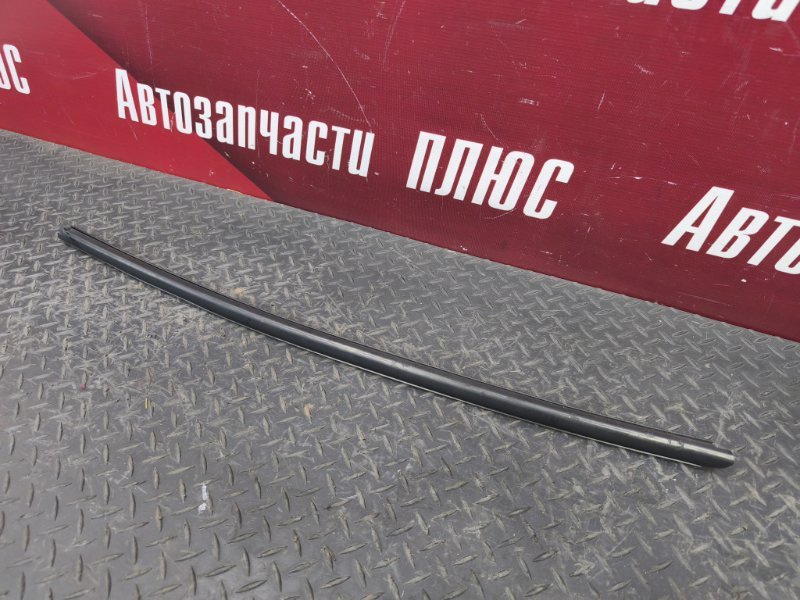 Уплотнитель стекла двери внешний