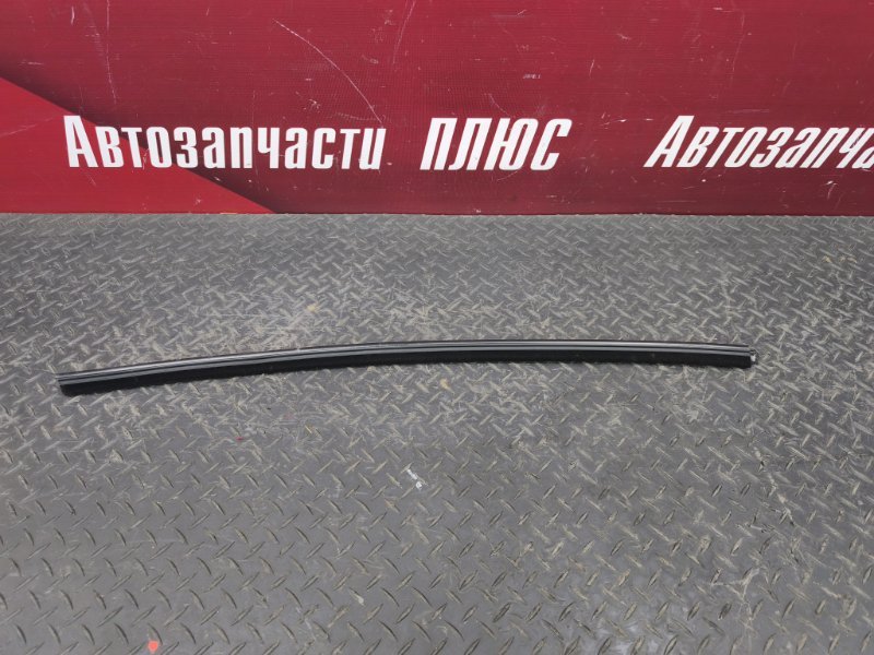 Уплотнитель стекла двери внешний