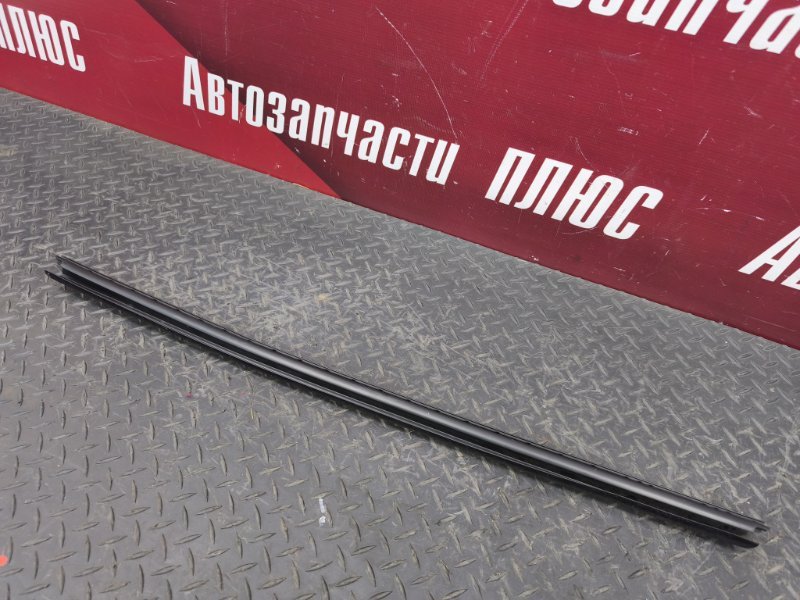 Уплотнитель стекла двери внутренний
