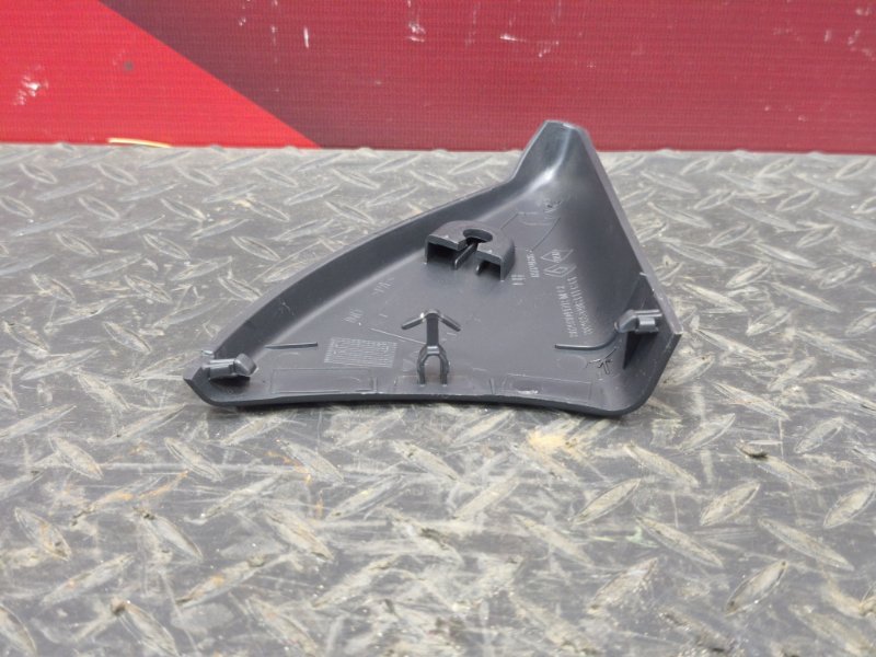 Уголок зеркала