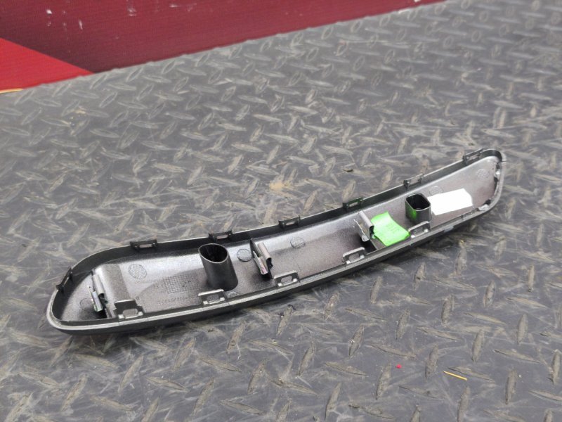 Накладка внутренней ручки двери