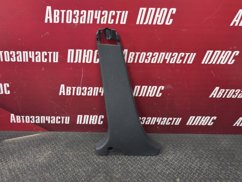 Обшивка средней стойки