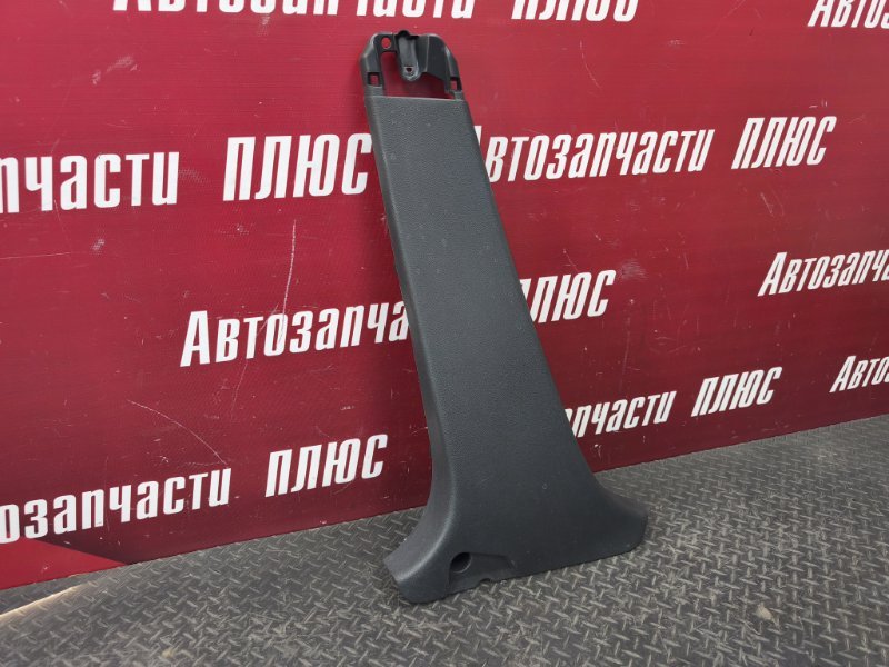 Обшивка средней стойки