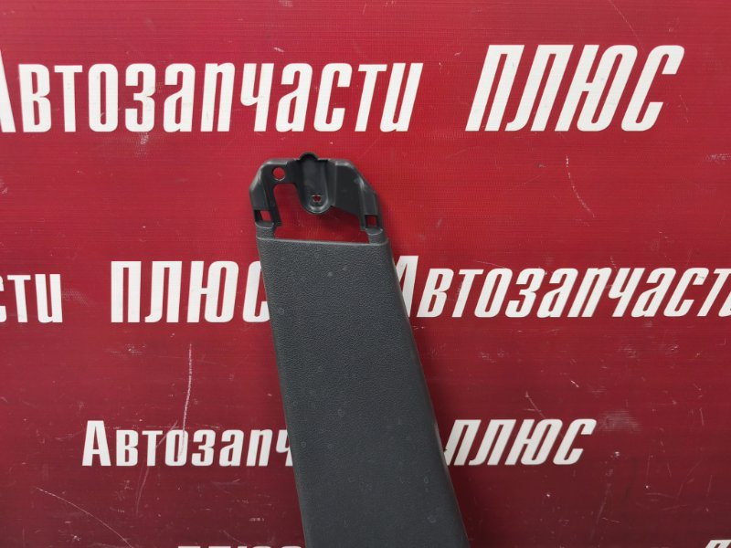 Обшивка средней стойки