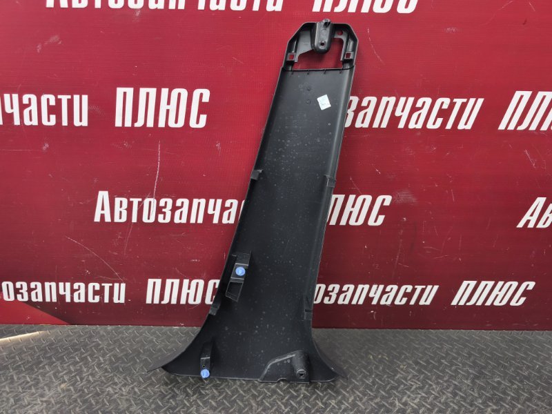 Обшивка средней стойки