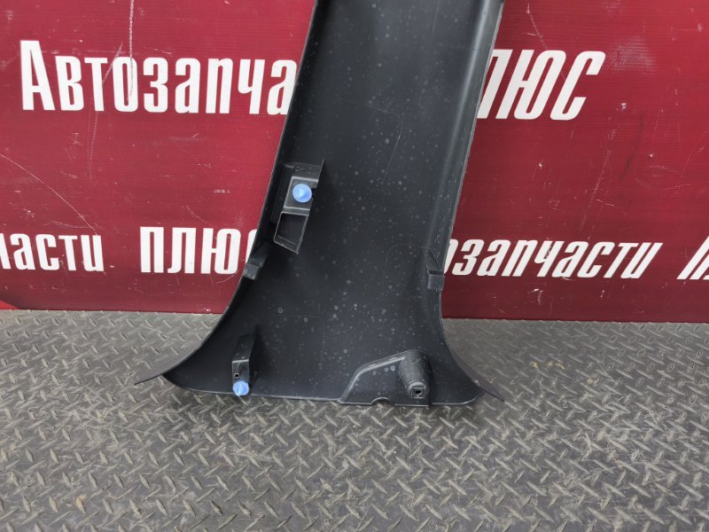 Обшивка средней стойки