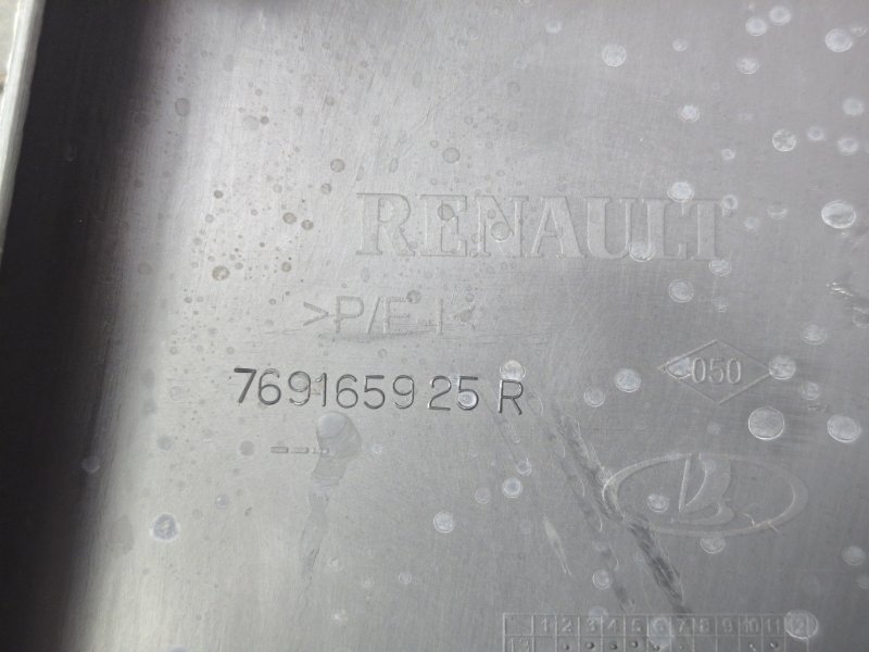 Обшивка средней стойки