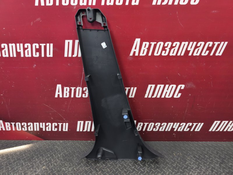 Обшивка средней стойки