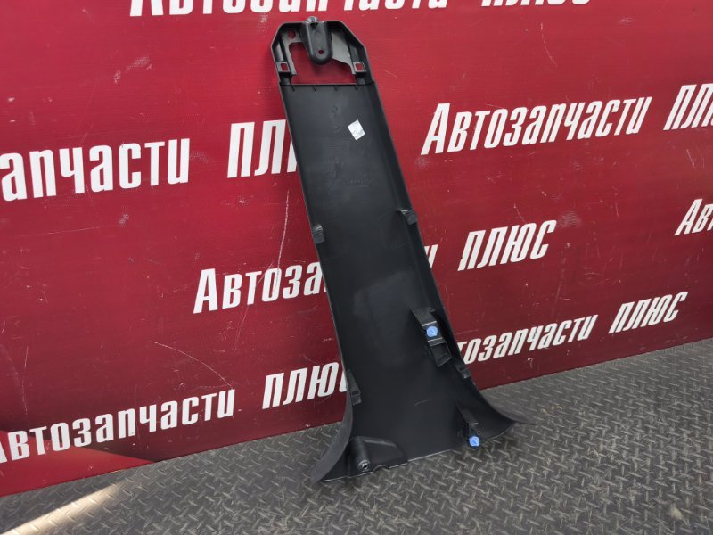 Обшивка средней стойки