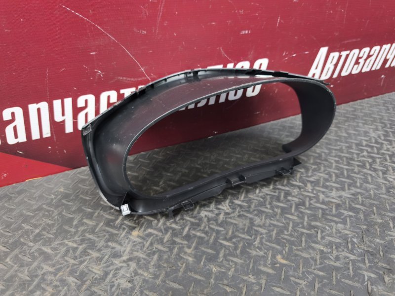 Козырек щитка приборов