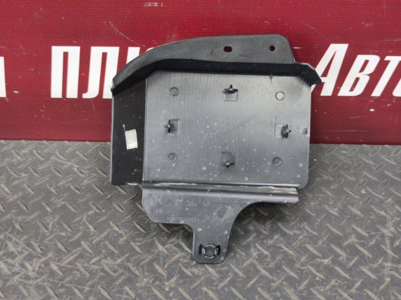 Кронштейн бампера