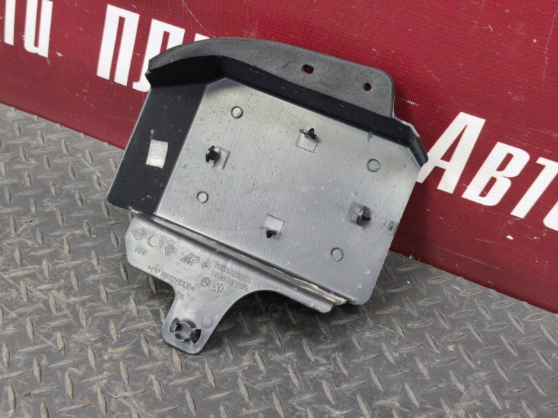 Кронштейн бампера