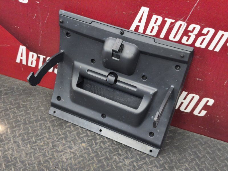 Крышка бардачка