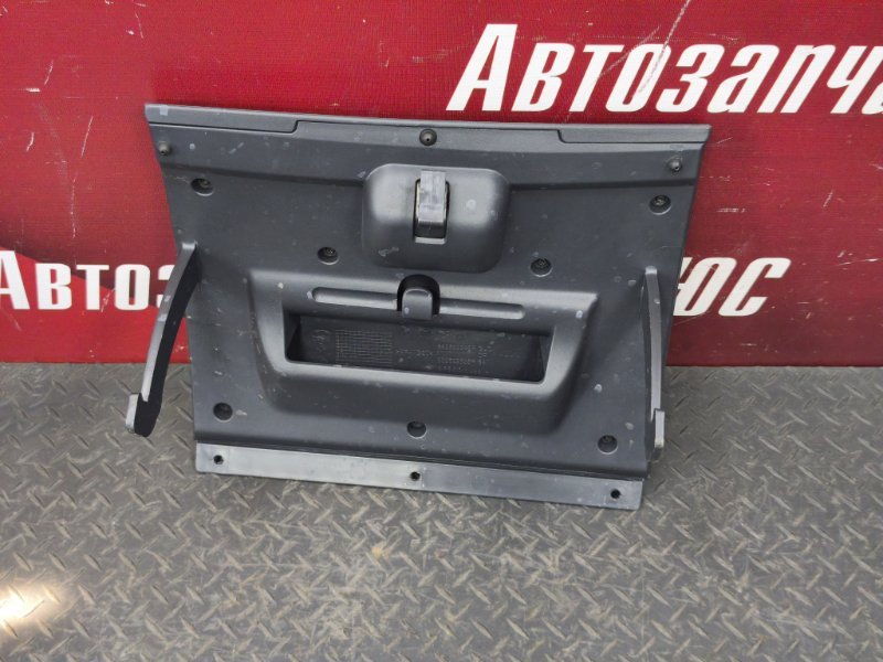 Крышка бардачка