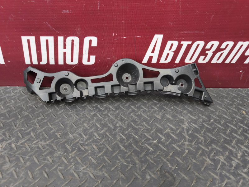 Кронштейн бампера