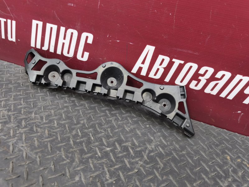 Кронштейн бампера