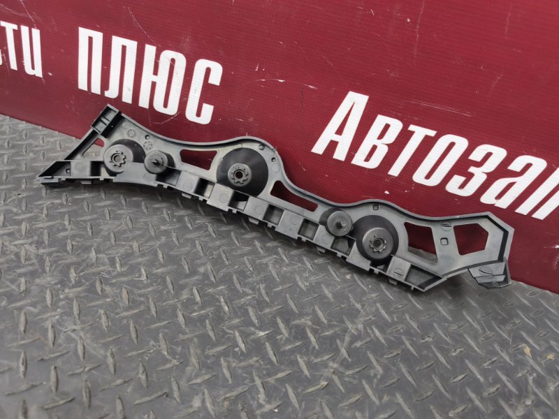 Кронштейн бампера