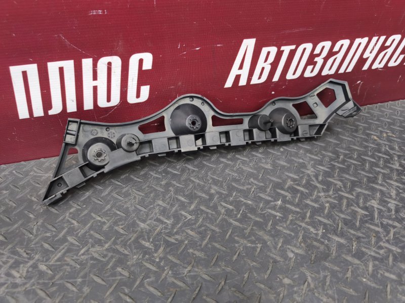 Кронштейн бампера