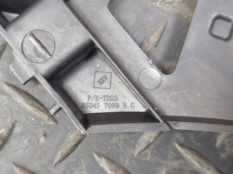 Кронштейн бампера