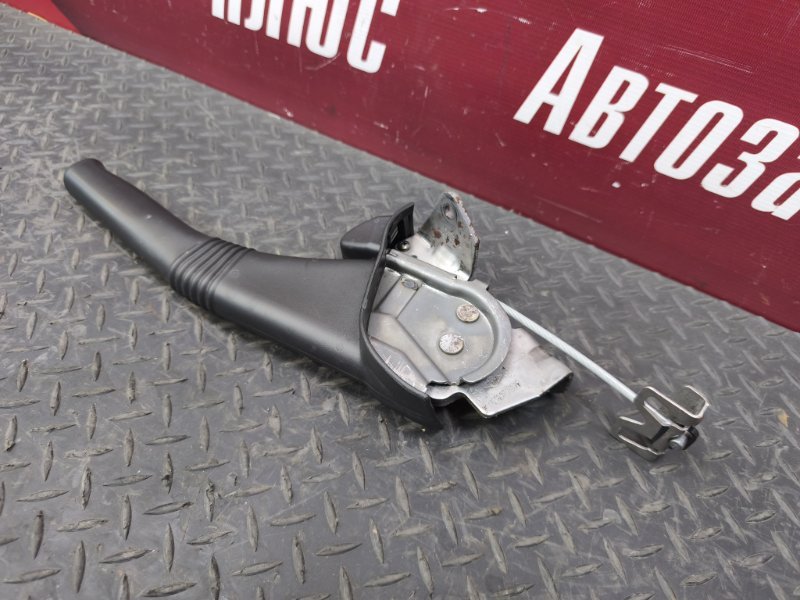 Рычаг стояночного тормоза