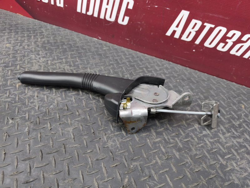 Рычаг стояночного тормоза