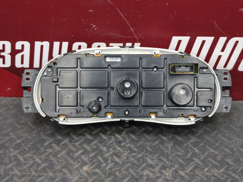 Щиток приборов