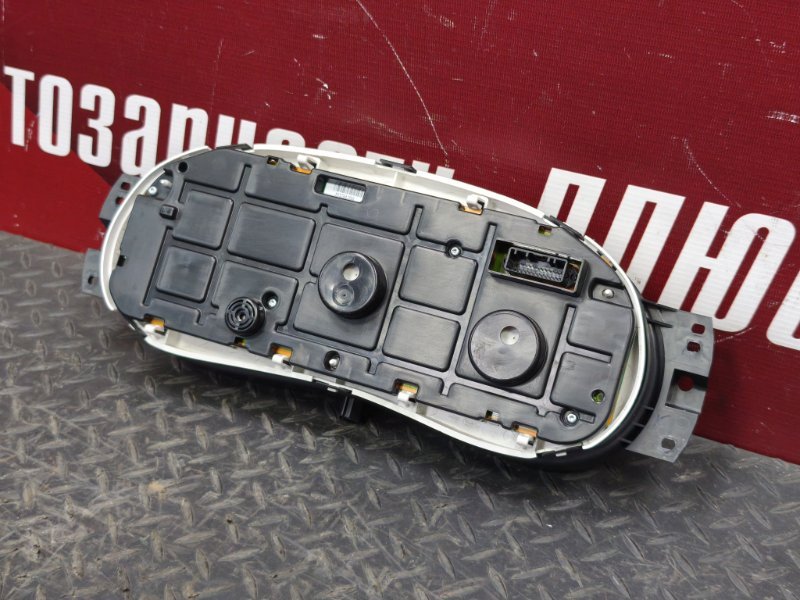 Щиток приборов