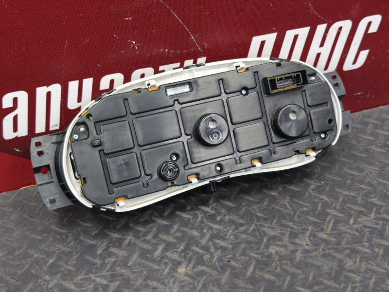 Щиток приборов